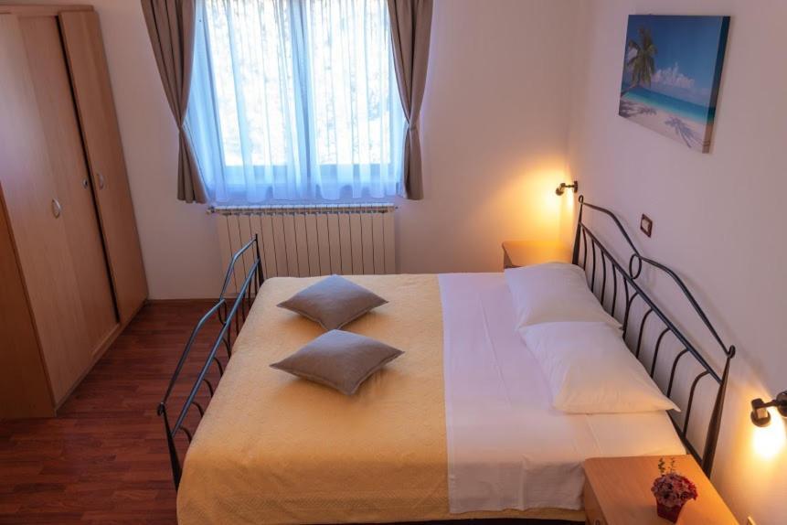 Apartments Ellen Banjole Kültér fotó
